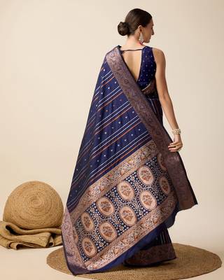 navy blue silk blend printed saree with blouse 4