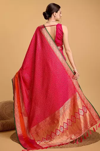 pink silk blend printed saree with blouse