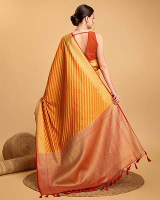 yellow silk blend printed saree with blouse 4