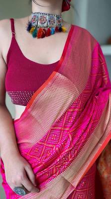 pink silk blend printed saree with blouse 3