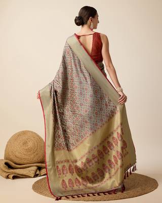blue silk blend printed saree with blouse 4