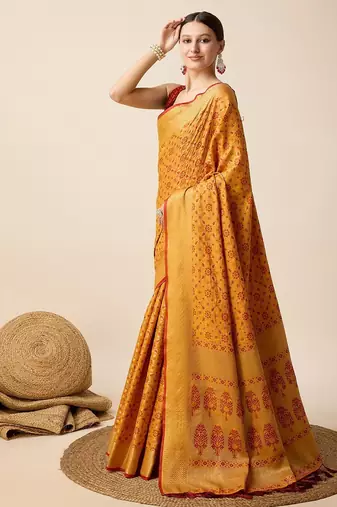 yellow silk blend printed saree with blouse
