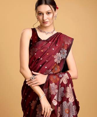 maroon silk blend printed saree with blouse 3