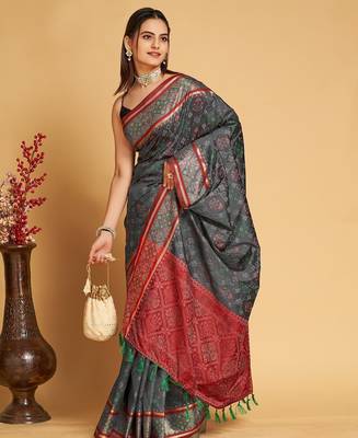 grey silk blend printed saree with blouse 2