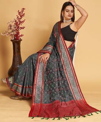 grey silk blend printed saree with blouse 3