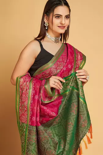 pink silk blend printed saree with blouse