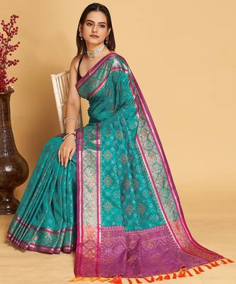 blue silk blend printed saree with blouse 2
