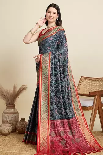 grey silk blend blend printed saree with blouse