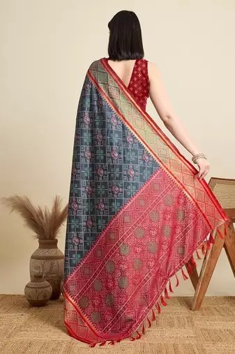 grey silk blend blend printed saree with blouse