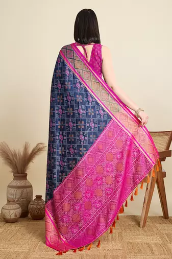 navy blue silk blend blend printed saree with blouse
