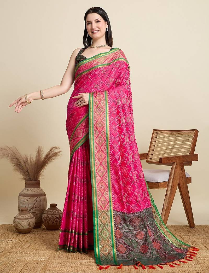 pink silk blend blend printed saree with blouse