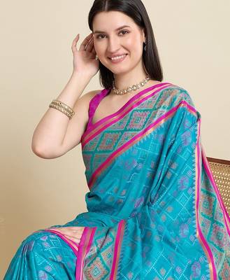 teal silk blend blend printed saree with blouse 4