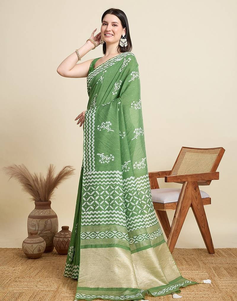 parrot green cotton printed saree with blouse