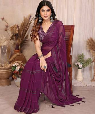 wine georgette silk blend kaju patta pattern saree with foil print banglory blouse & pallu latkan  rich tone color 4
