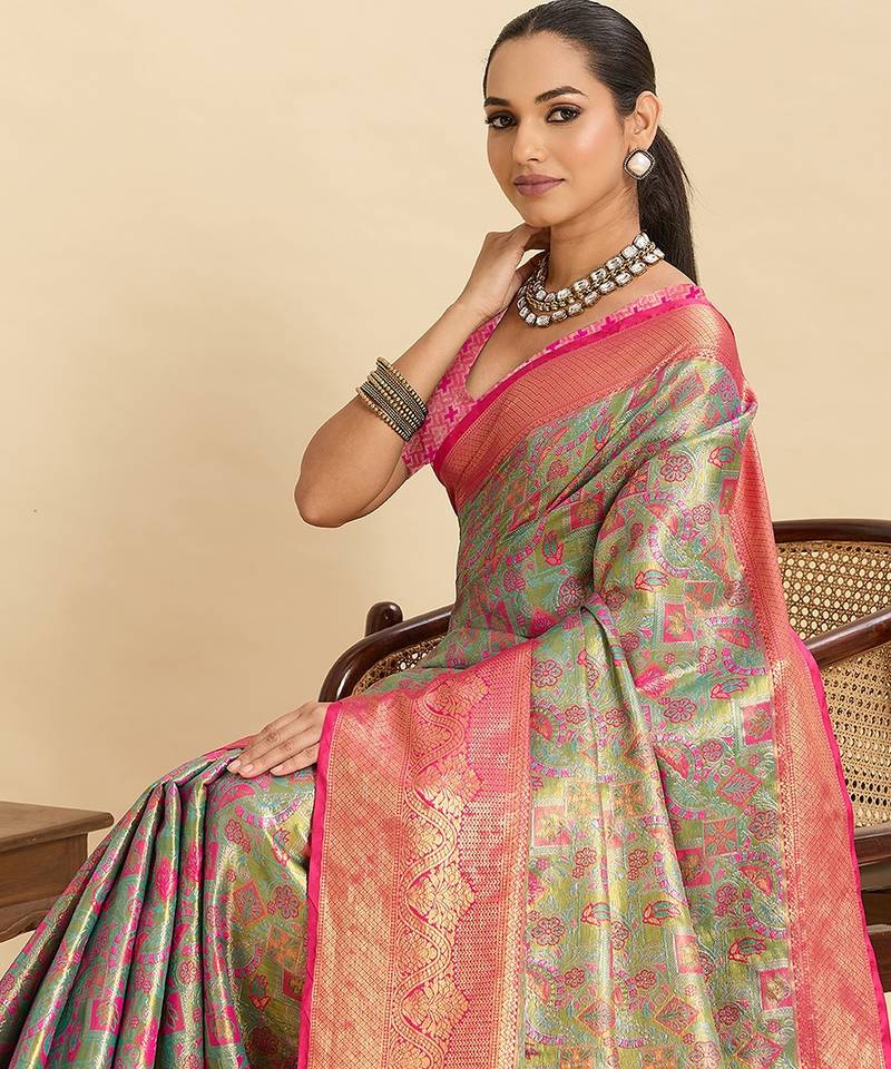 pink silk blend printed saree with blouse