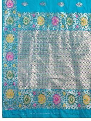 teal silk blend printed saree with blouse 4