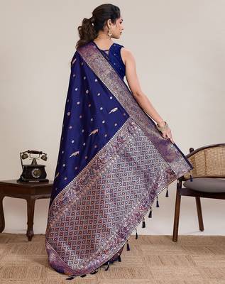 navy blue silk blend printed saree with blouse 3