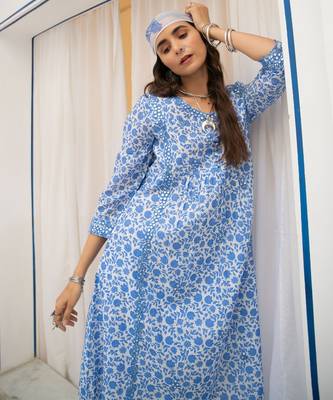 Blue floral embroidered pure cotton kurta set with dupatta 3