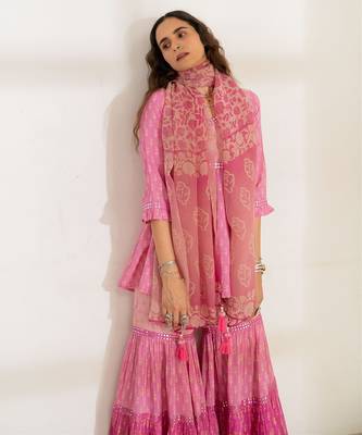 Pink embroidered pure cotton sharara dupatta set 5