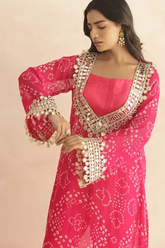 Nitya magenta pink bandhej mirror lace work fusion set