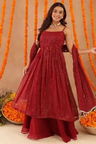 Joshna red lurix kurta set