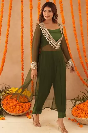 Nida green mirror lace work fusion set