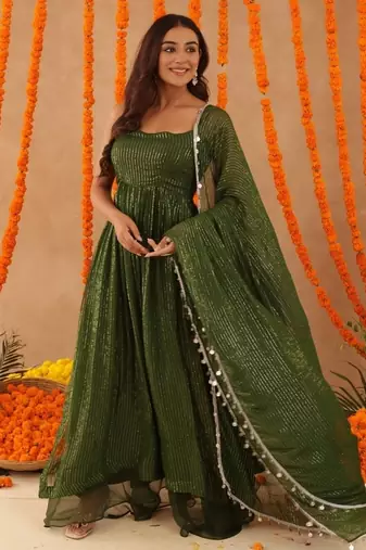 Sobhita green lurix kurta set