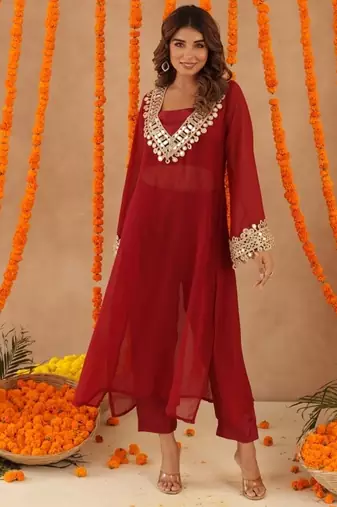 Netra red mirror lace work fusion set