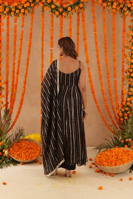 Elara black lurix anarkali set 4