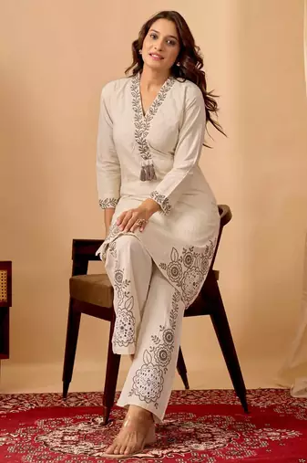 Women's embroidered cotton kurta pant co-ord set