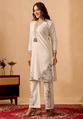 Women's embroidered cotton kurta pant co-ord set 5