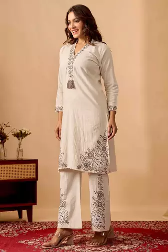 Women's embroidered cotton kurta pant co-ord set