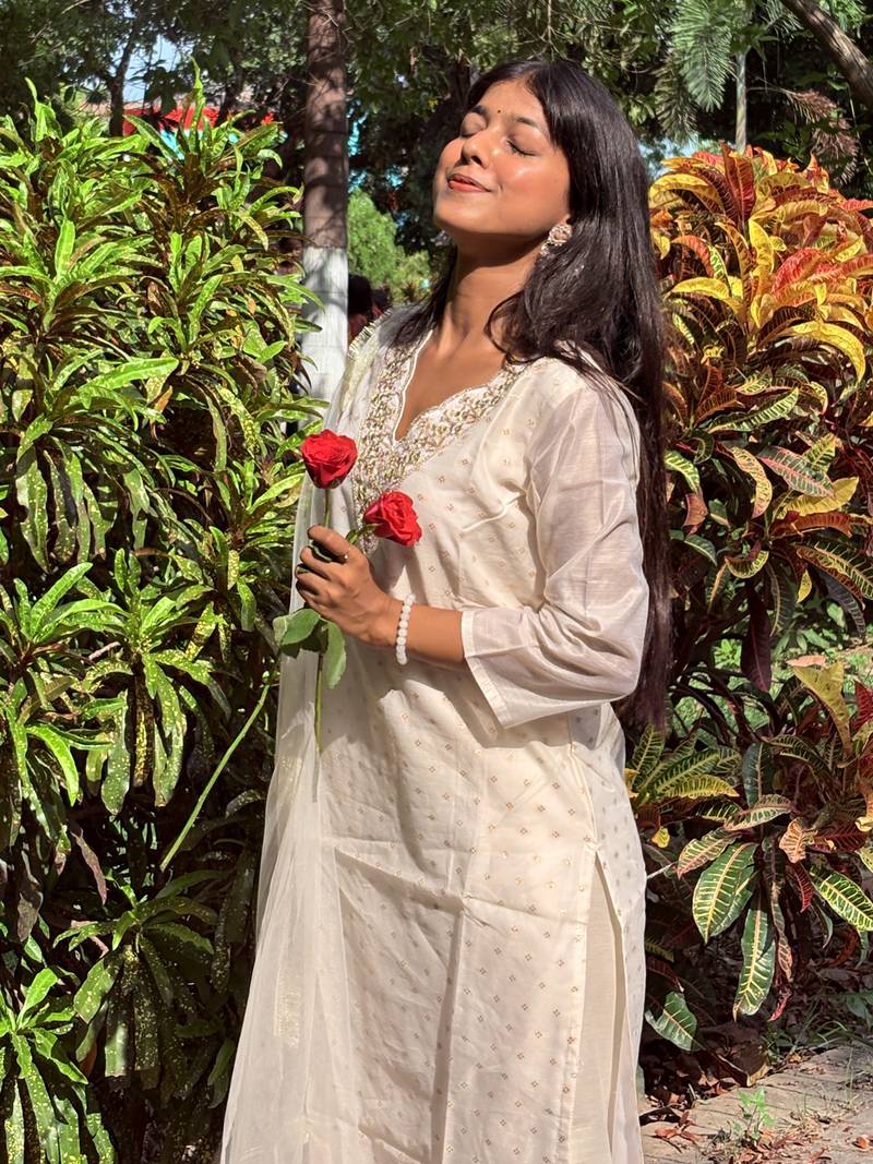 White women kurta pant dupatta set