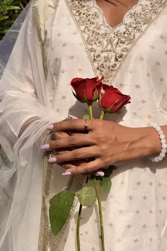 White women kurta pant dupatta set