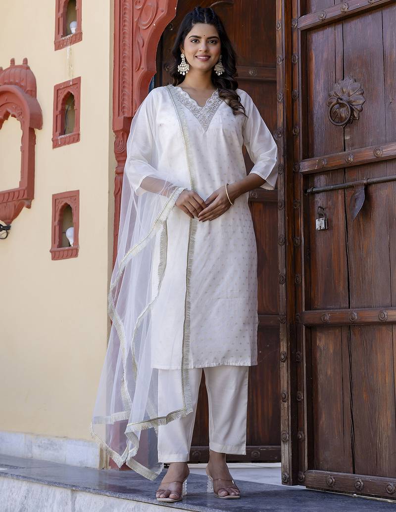 White women kurta pant dupatta set