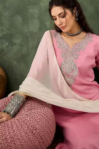 Pink women kurta pant dupatta set