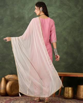 Pink women kurta pant dupatta set 4