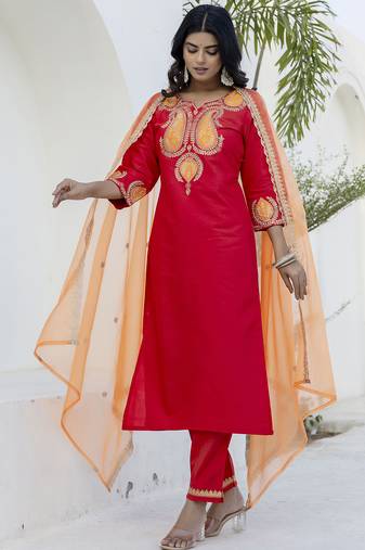 Pink women kurta pant dupatta set