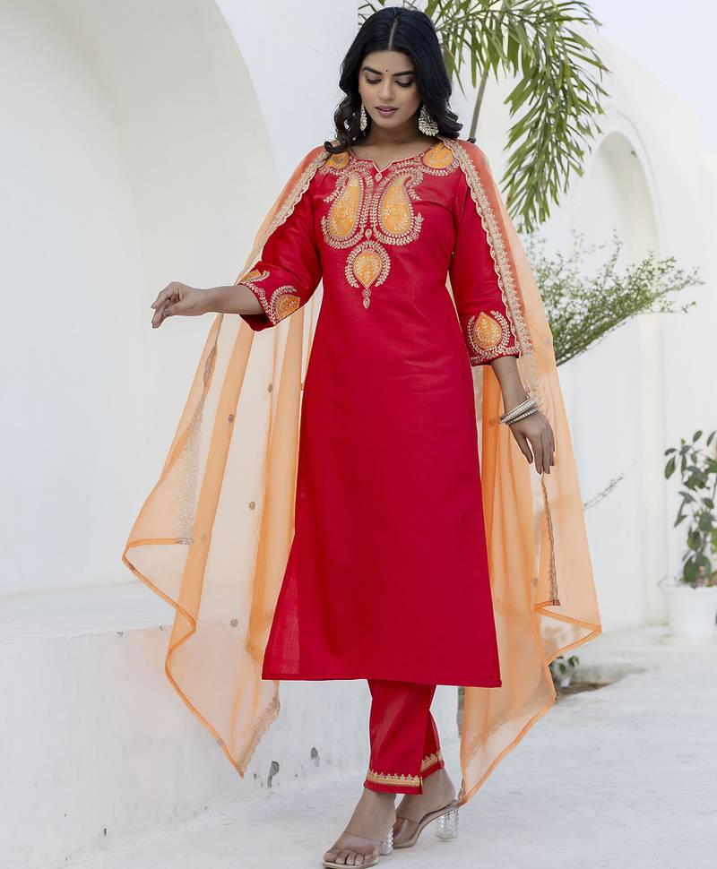 Pink women kurta pant dupatta set