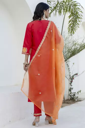 Pink women kurta pant dupatta set