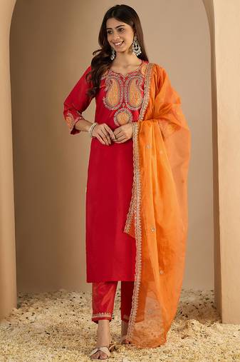 Pink women kurta pant dupatta set