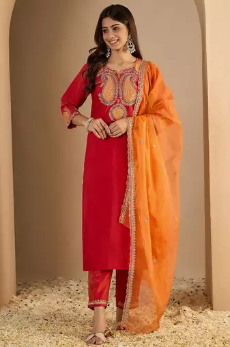 Pink women kurta pant dupatta set