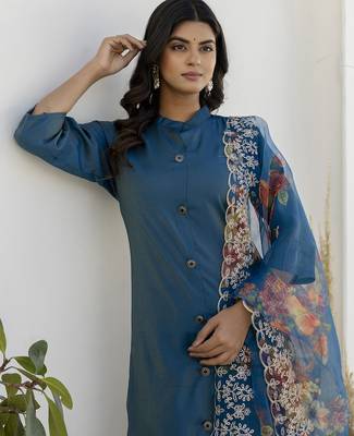 Blue women kurta pant dupatta set 3