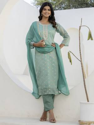 Light green women kurta pant dupatta set 1