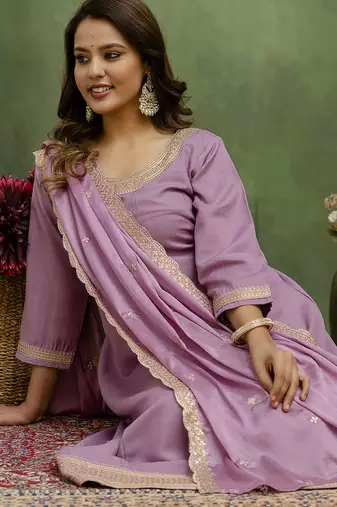 Purple women kurta pant dupatta set