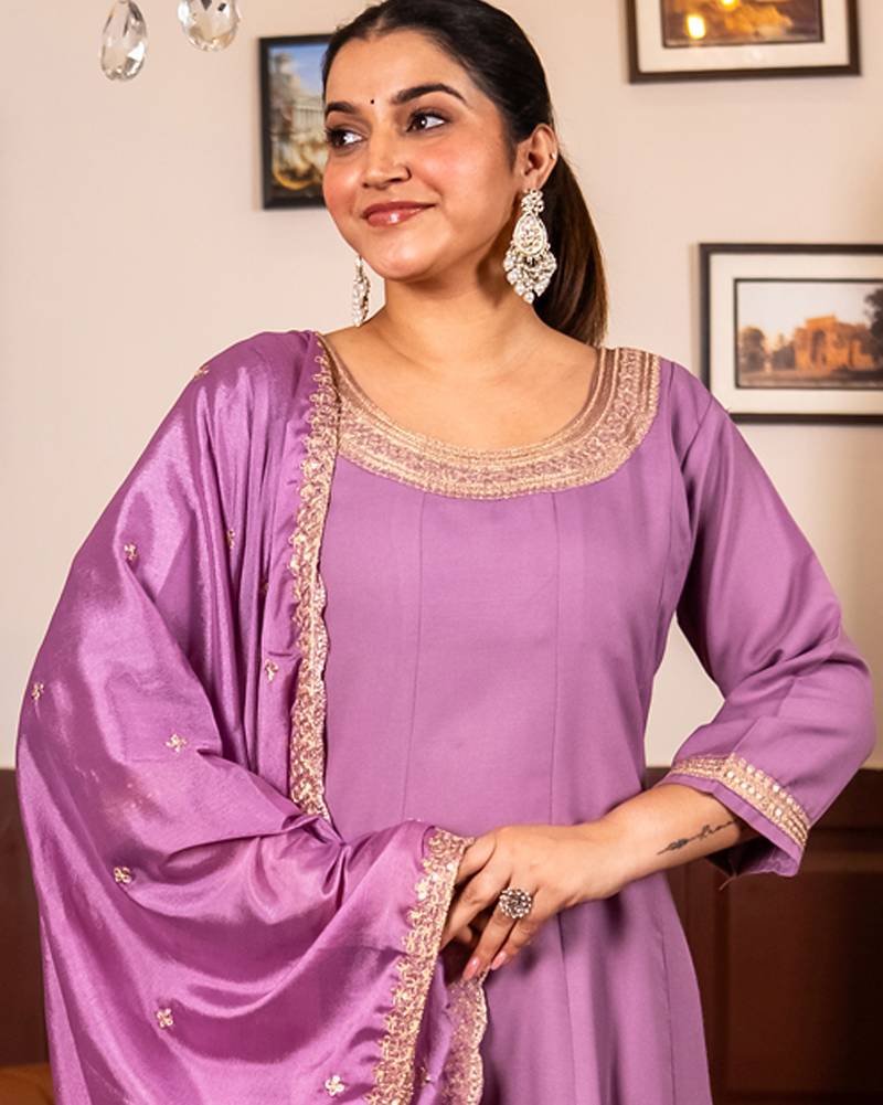 Purple women kurta pant dupatta set