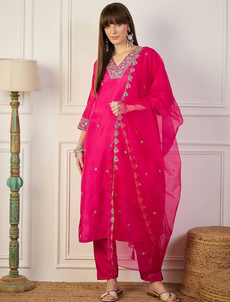 Pink women kurta pant dupatta set
