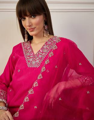 Pink women kurta pant dupatta set 3