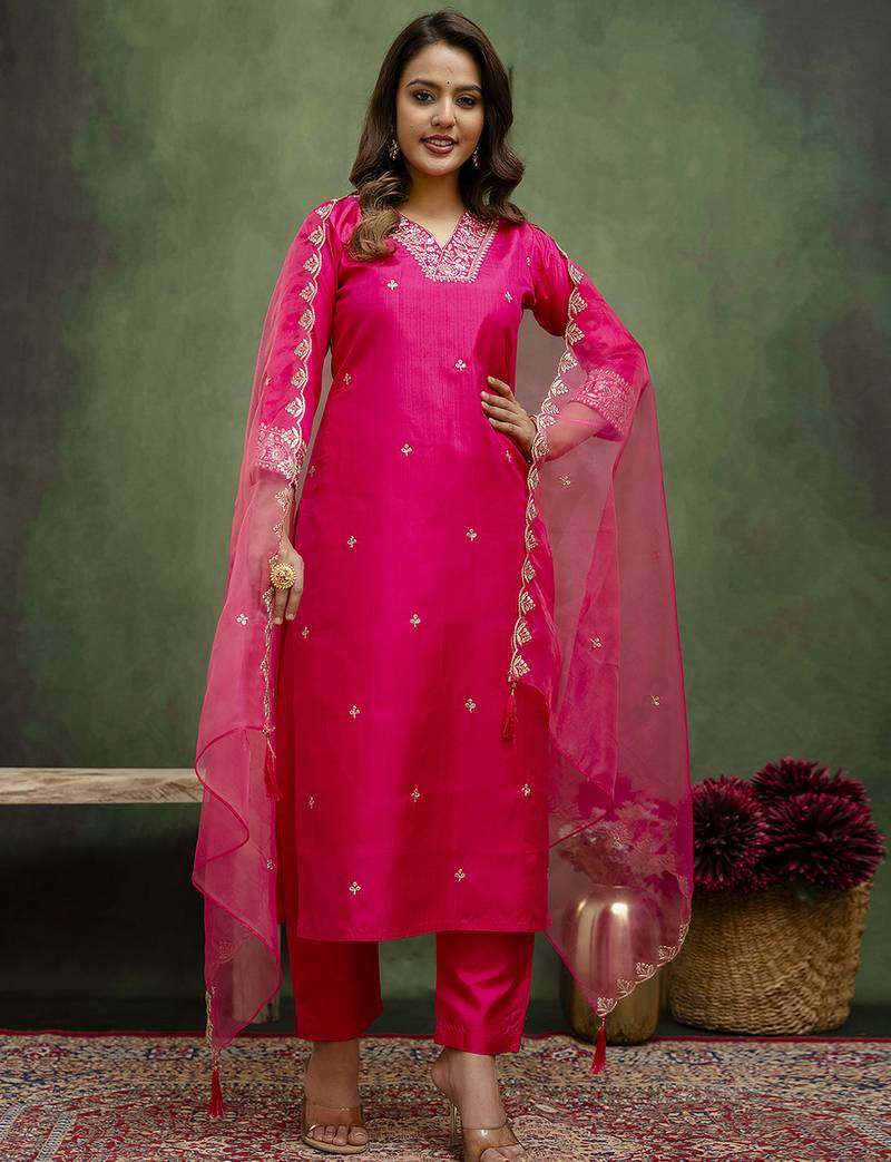 Pink women kurta pant dupatta set