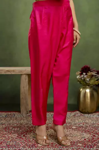 Pink women kurta pant dupatta set